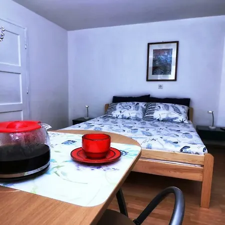 Homestay Molo Beach