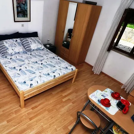 Molo Beach Room روفينج