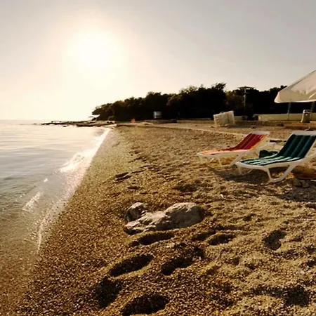 Molo Beach *